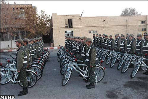 عکس هایی از پلیس دوچرخه سوار در تبریز